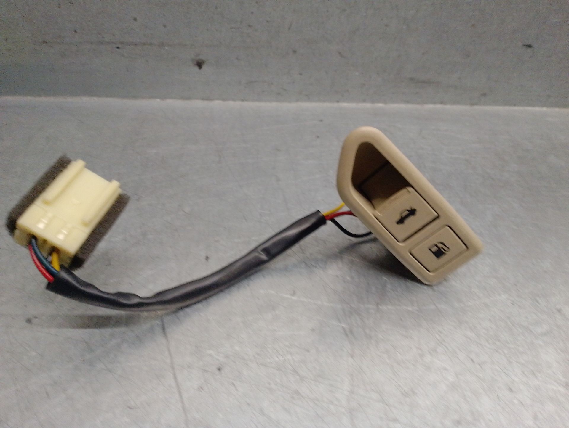 Diverse Schalter HYUNDAI SONATA V (NF)