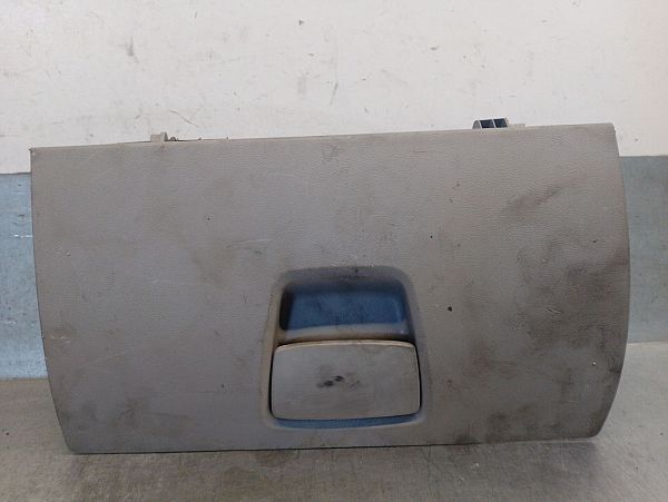 Glove box lid