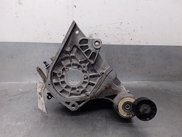 Fuel pump bracket