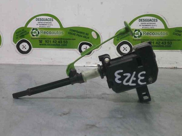 Fuel tank cap lock