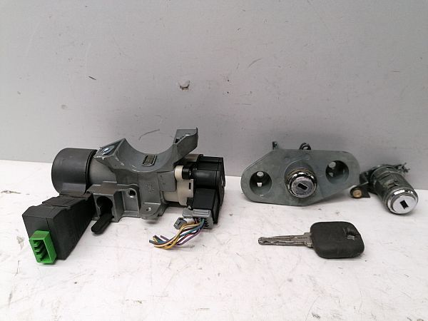 Immobiliser antenna