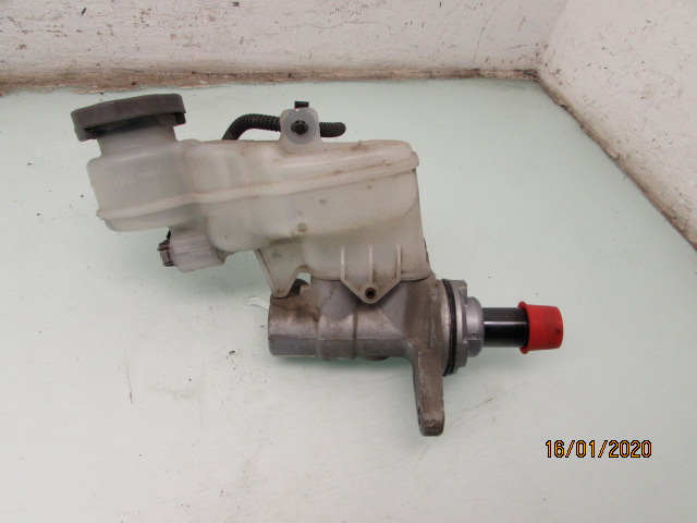 Brems hovedsylinder VW CADDY III Box (2KA, 2KH, 2CA, 2CH)
