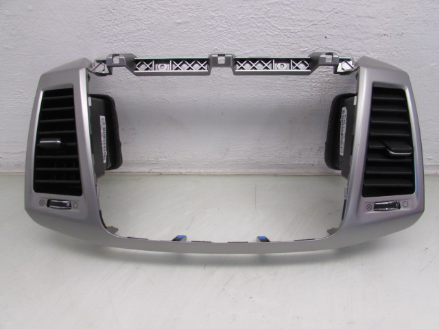 Radio frontplate SSANGYONG REXTON (Y400)