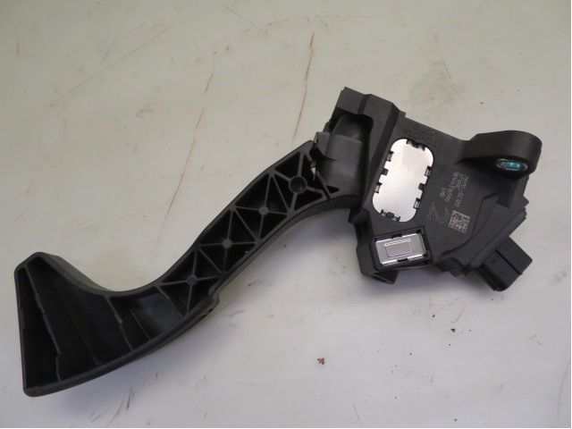 Speederpedal TOYOTA AURIS Estate (_E18_)
