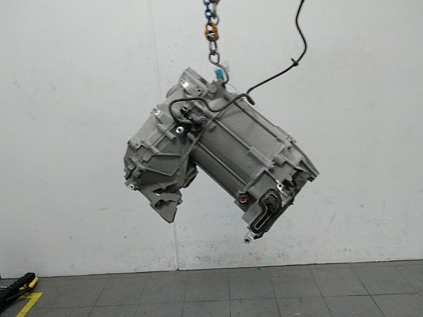 Elektrisk motor bak AUDI Q4 e-tron SUV (F4B)