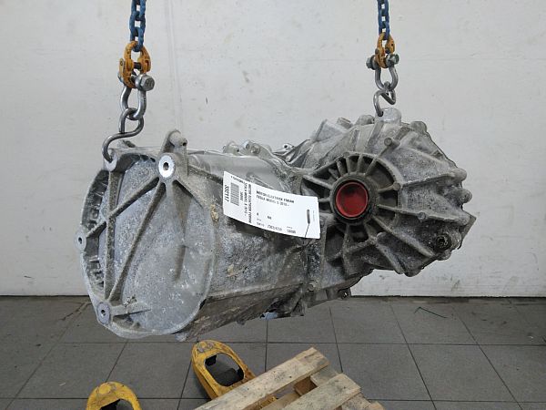 Motor - elektrisk - foran TESLA MODEL S (5YJS)