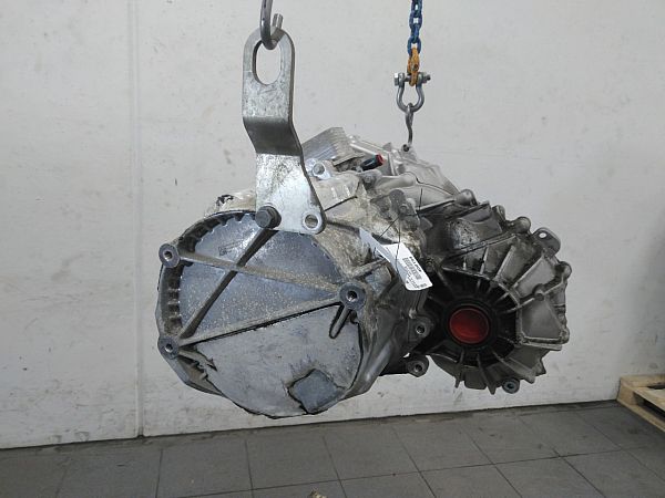 Motor - elektrisk - foran TESLA MODEL S (5YJS)