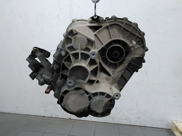 Girkasse manuel VW TRANSPORTER / CARAVELLE Mk V Bus (7HB, 7HJ, 7EB, 7EJ, 7EF, 7