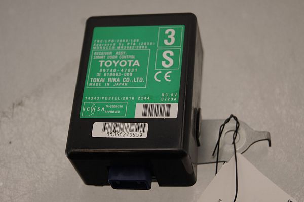 Styreenhet sentral-lås TOYOTA PRIUS PLUS (_W4_)