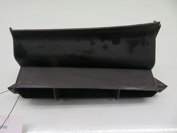 Luftinntak - front VW TOURAN (1T3)