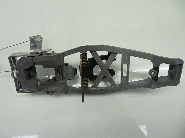 7E0837885C : Handtak ytre og Dørlås / låsekasse - Autoparts24