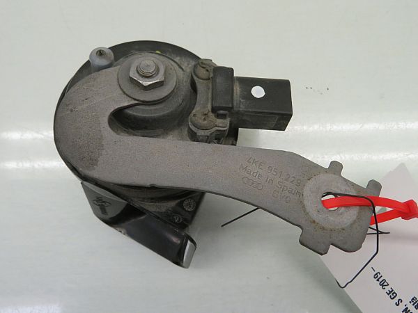 Horn AUDI E-TRON (GEN_)
