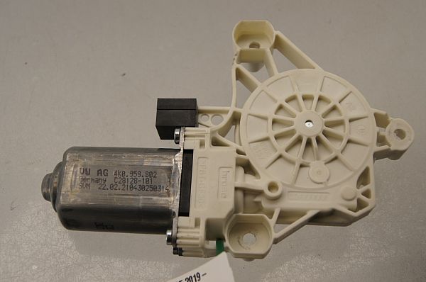 Rudemotor AUDI E-TRON (GEN_)