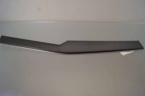 Beklædning -u - instrument AUDI E-TRON (GEN_)