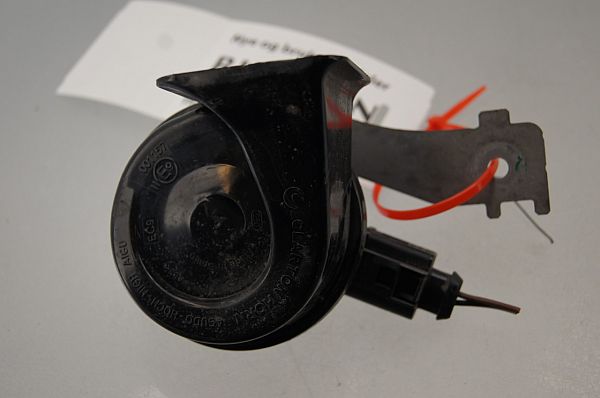 Horn AUDI E-TRON (GEN_)
