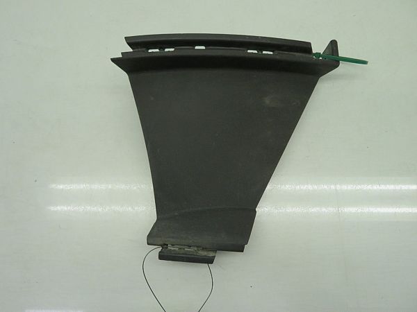 Grill / gitter SKODA SUPERB III Estate (3V5)