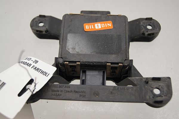 Sensor - adaptiv fartpilot SKODA OCTAVIA III Combi (5E5, 5E6)