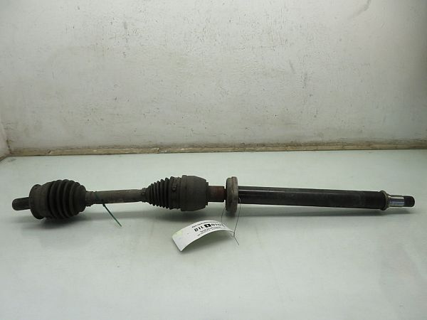 Drivaksel foran MERCEDES-BENZ CLA Coupe (C117)