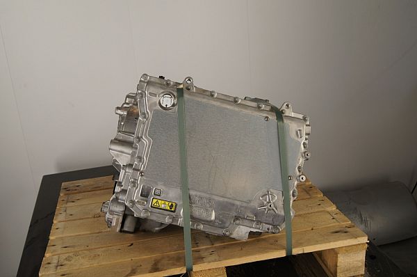Motor - elektrisk - foran BMW iX (I20)