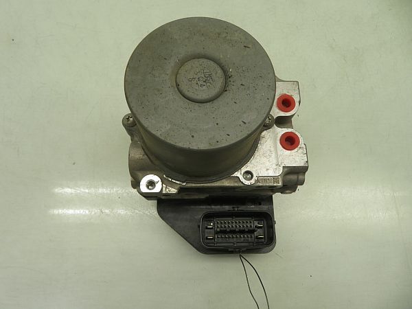Abs hydraulikkpumpe TOYOTA RAV 4 IV (_A4_)