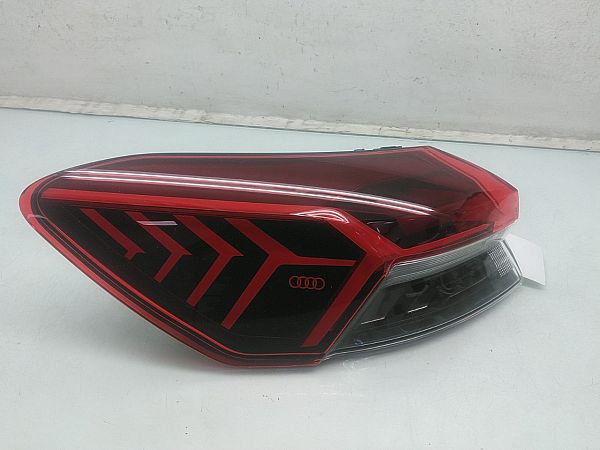 Baglygte AUDI Q4 e-tron SUV (F4B)