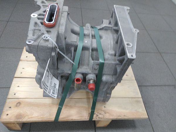 Motor - elektrisk - foran NISSAN LEAF (ZE1_)