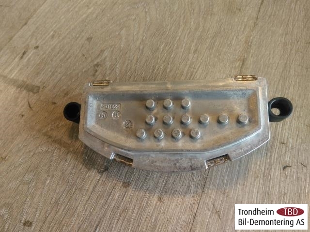 HM078002 : Varmemodstand - Autoparts24