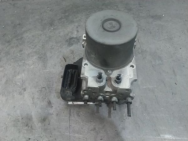 Abs hydraulikkpumpe TOYOTA RAV 4 III (_A3_)