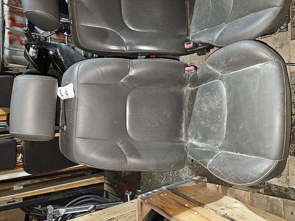 Forseter 4 dørs NISSAN NP300 NAVARA (D40)