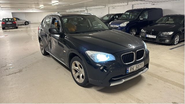 Forlygte BMW X1 (E84)