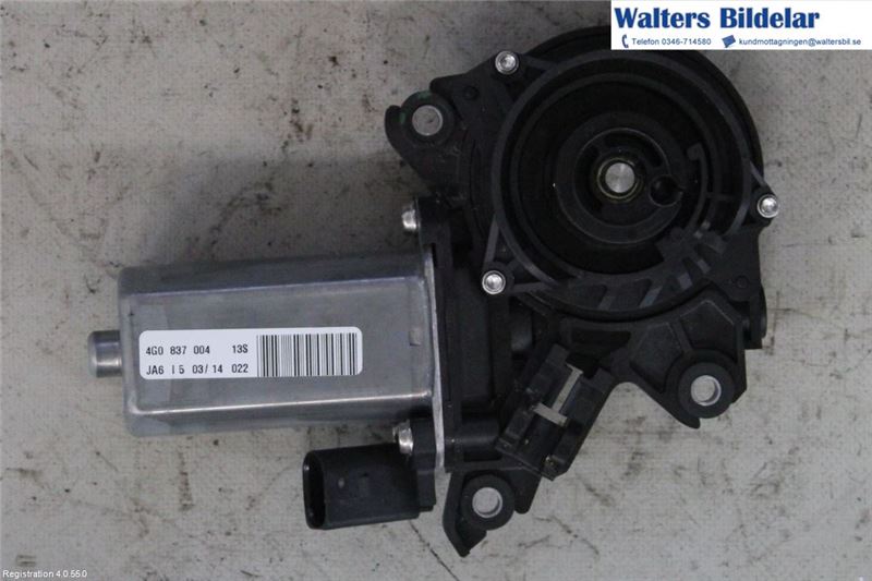 Door soft close latching motor