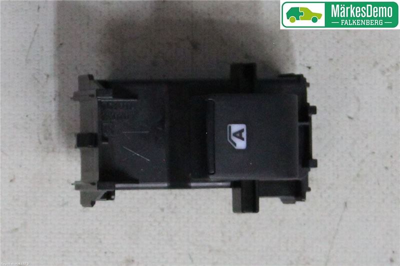 Switch - electrical screen heater TOYOTA C-HR (_X1_)