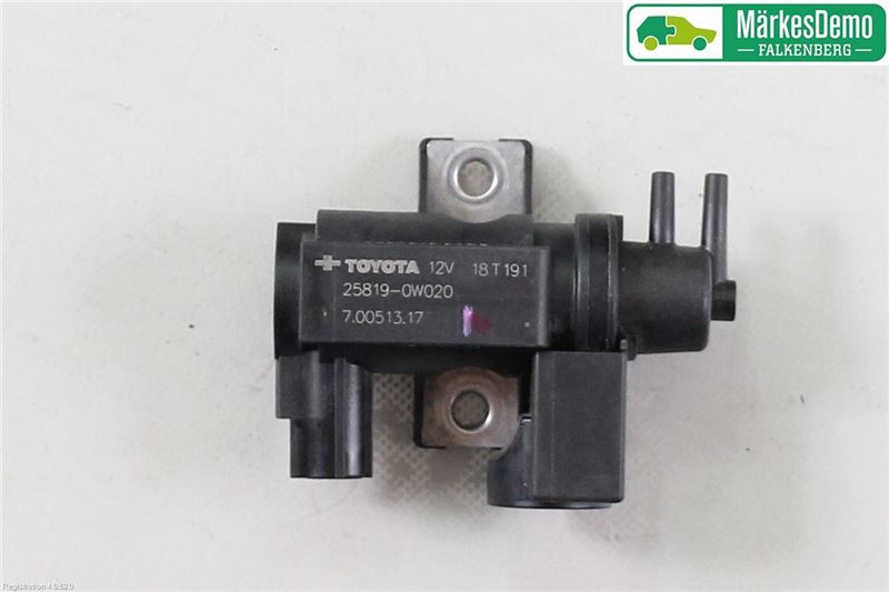 Vakuumventil / Trykomformer TOYOTA C-HR (_X1_)