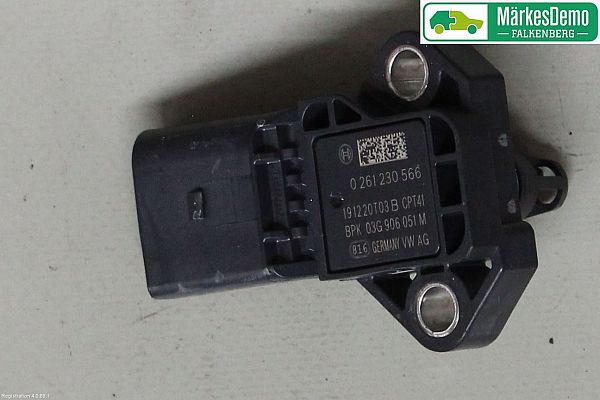 common rail (Injectie) / Verstuiver Brug AUDI Q5 (FYB)