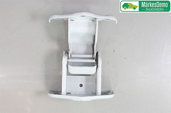 Upper door hinge