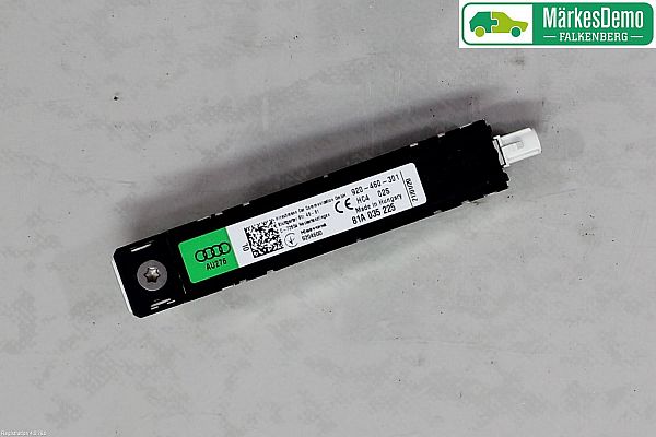 Wzmacniacz antenowy AUDI Q2 (GAB)