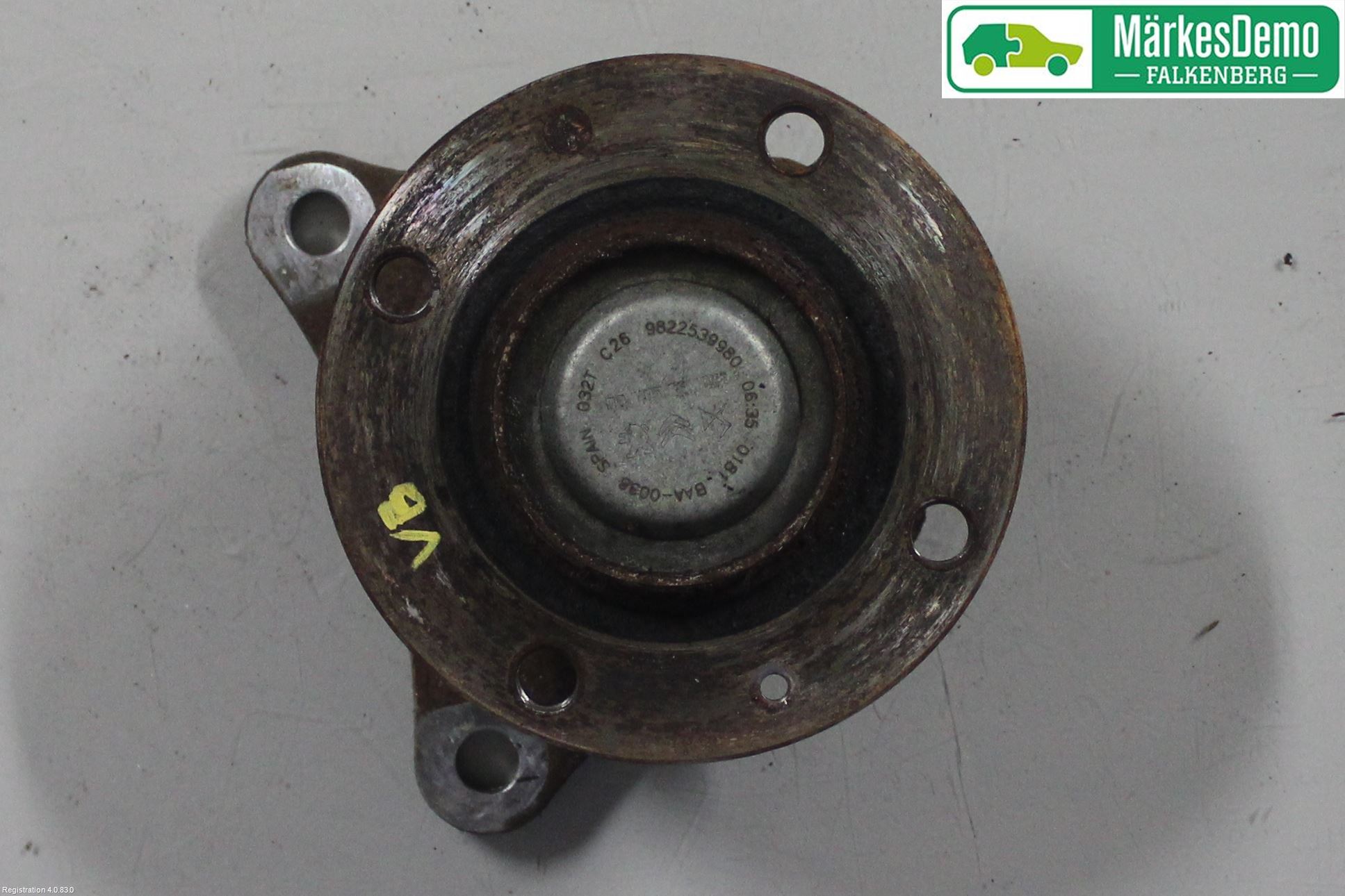 9822539980: Spindle - rear, Rear hub, Rear spring - coil