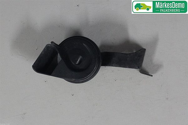 Horn signal holder