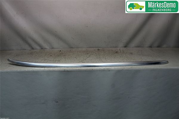 Roof shackle SEAT LEON ST (5F8)