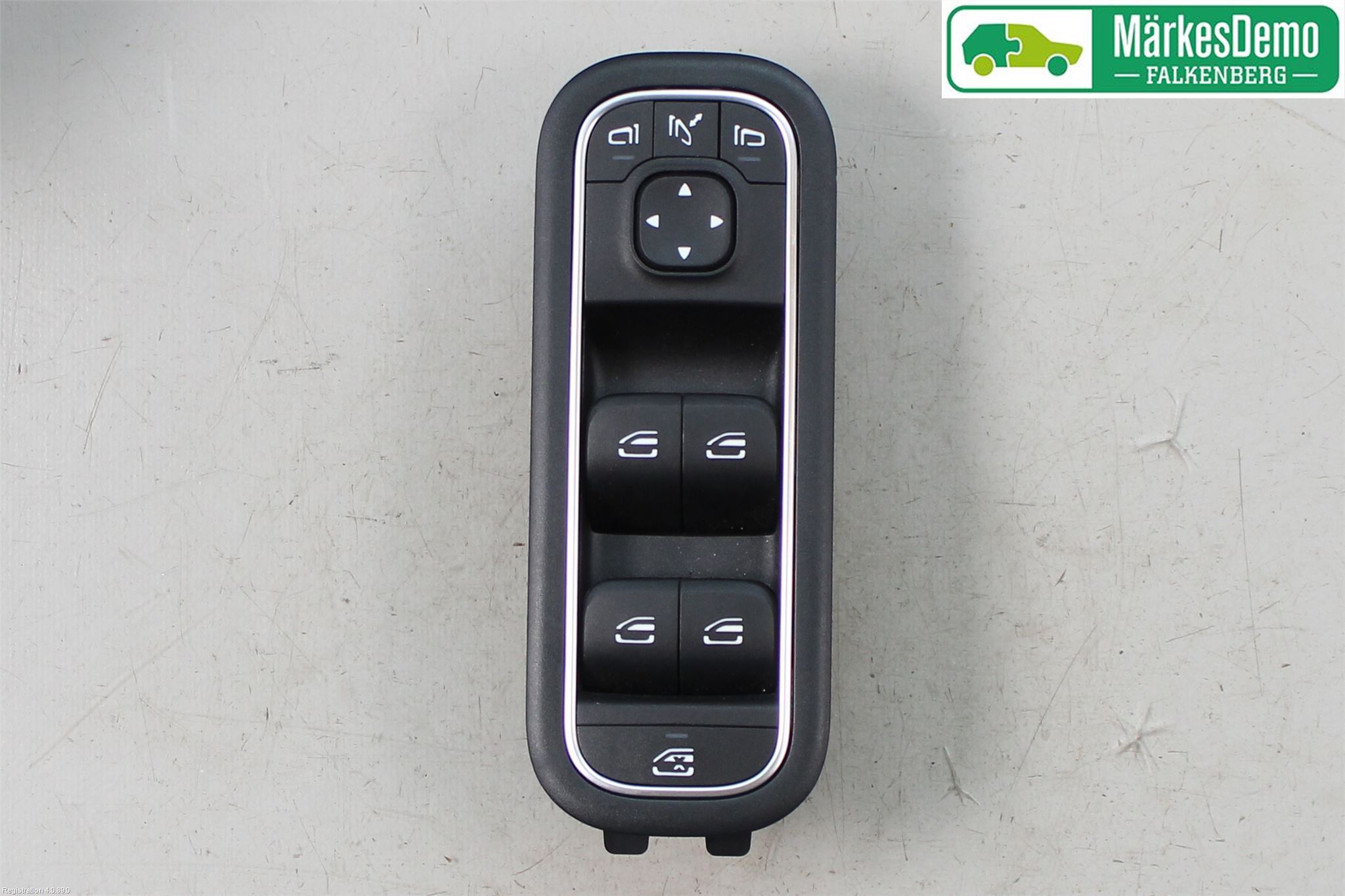 Mercedes-Benz CLA (C118) Switch - electrical screen heater