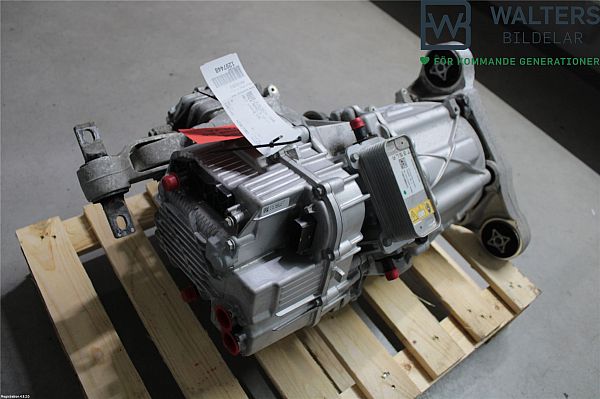 Motor - elektrisk - foran TESLA MODEL S (5YJS)