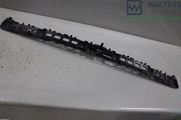 Rear bumper reinforcement bar