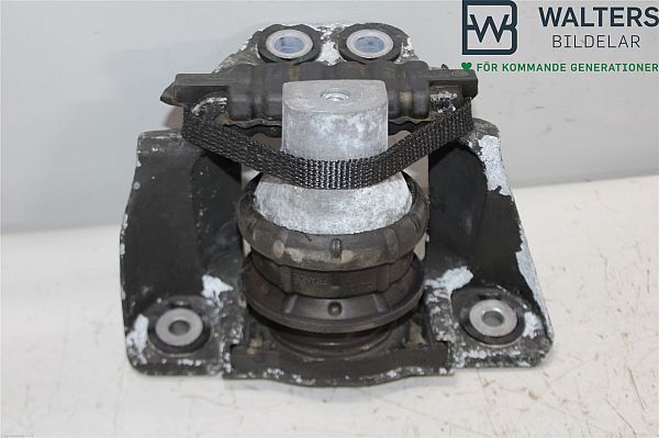 31686885 : motorophæng / motorfæste og Motorophæng - Autoparts24