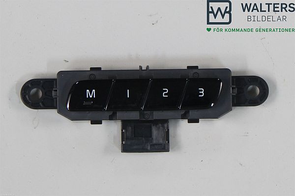 Seat memory switch