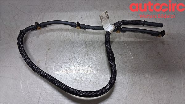 Tuyau de retour carburant