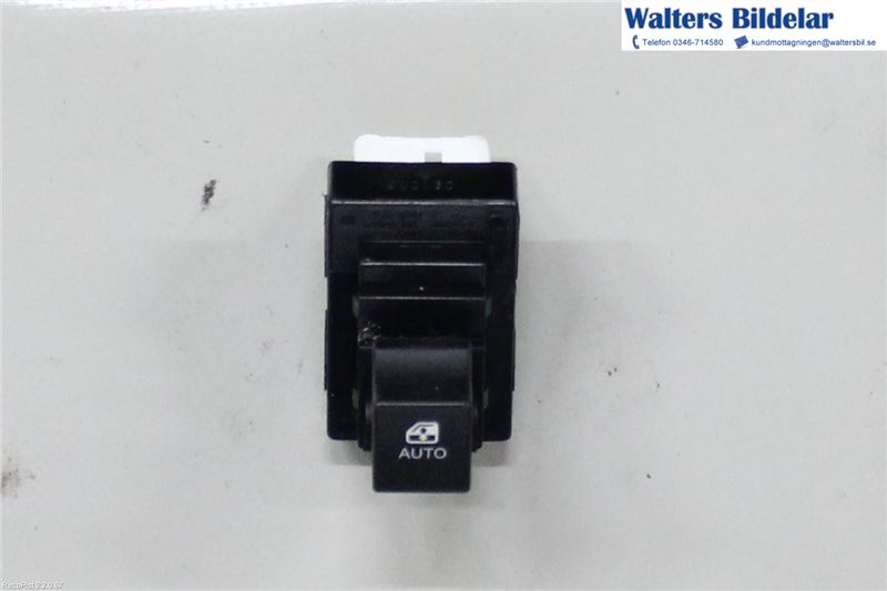 Switch - electrical screen heater KIA CEE'D Hatchback (ED)