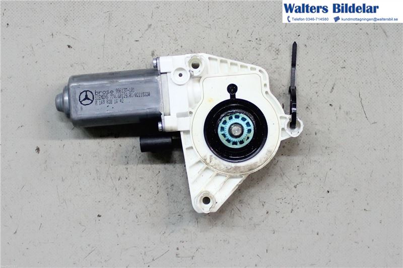 Door window regulator motor