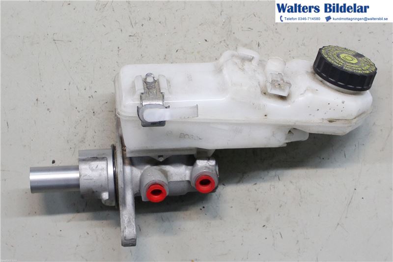 Brake - Master cylinder TOYOTA AURIS (_E15_)