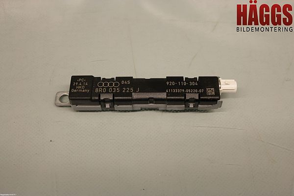 Wzmacniacz antenowy AUDI Q5 (8RB)