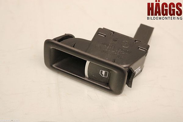 Switch - electrical screen heater VW AMAROK (2HA, 2HB, S1B, S6B, S7A, S7B)